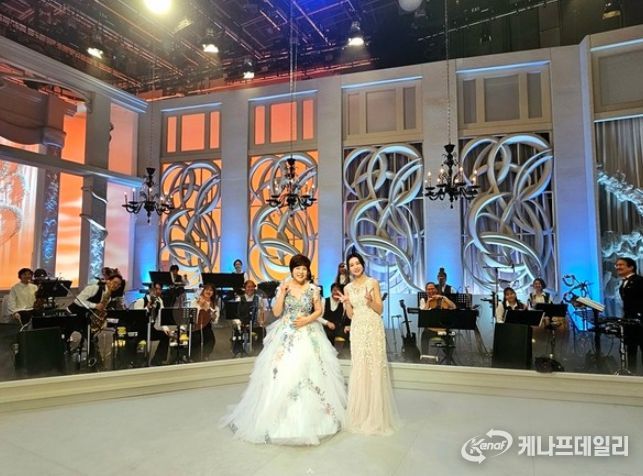 김연자·홍지윤