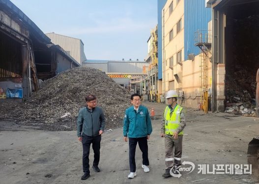 최기문 영천시장, 폐기물 처리업체 화재현장 점검