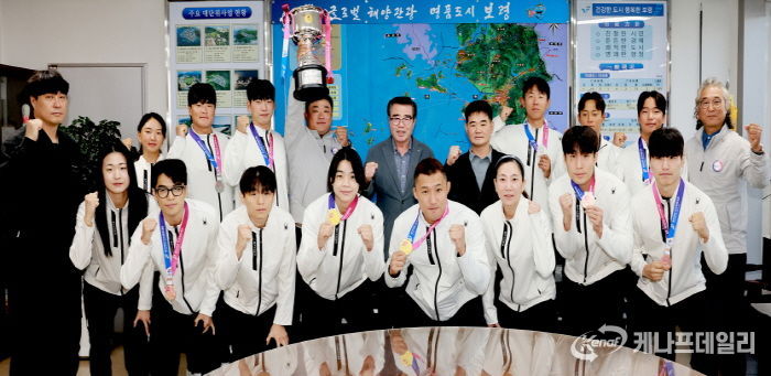직장운동경기부 단체사진