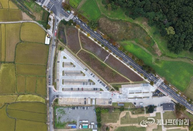 정비를 마친 동궁과 월지 임시주차장 모습