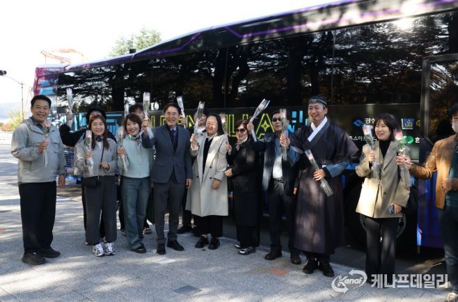 골든 신라 XR모빌리티 버스 정식 운행 시작하다