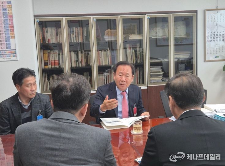 봉화군수 국회 예결위 방문